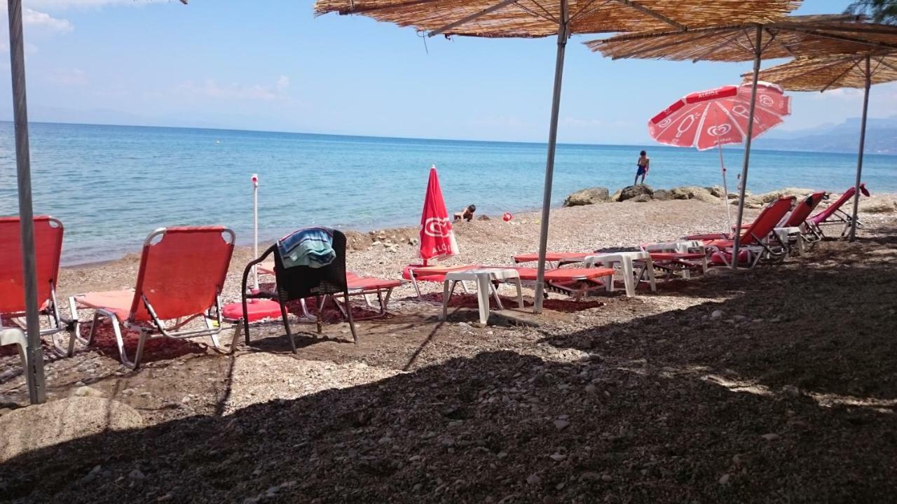 Dimitris Villa Aigio Esterno foto